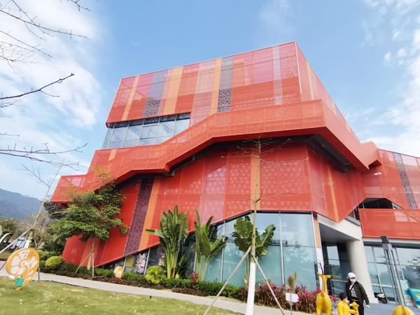 facade aluminium cladding revestimiento de fachada de aluminio