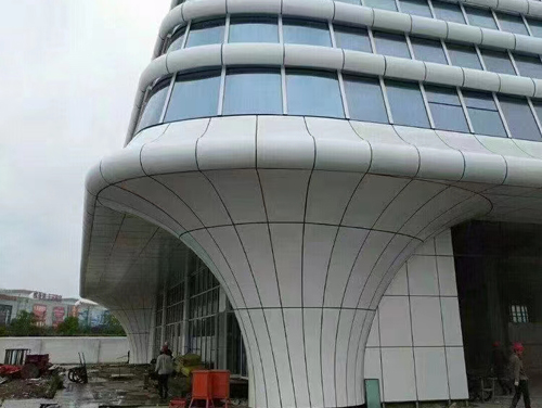 Paneles de pared de cortina de aluminio para exteriores blancos