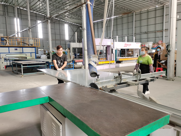 recorte del borde del panel