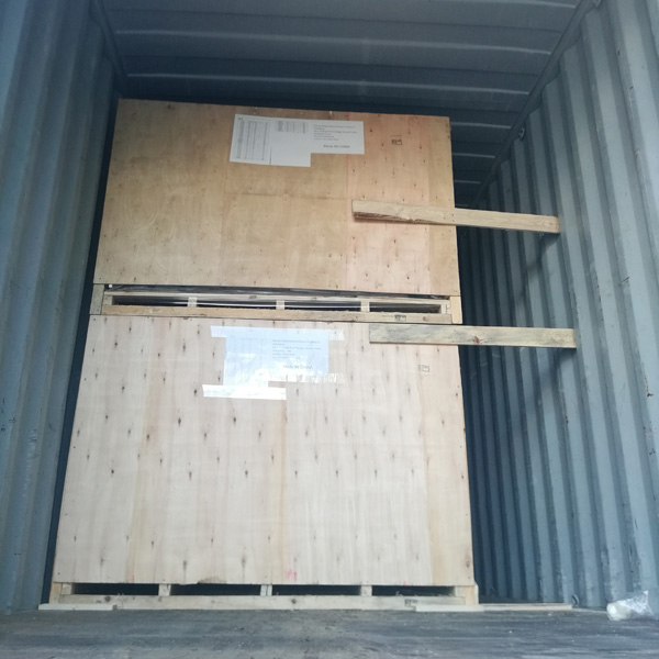 carga de contenedores de paneles de aluminio perforado